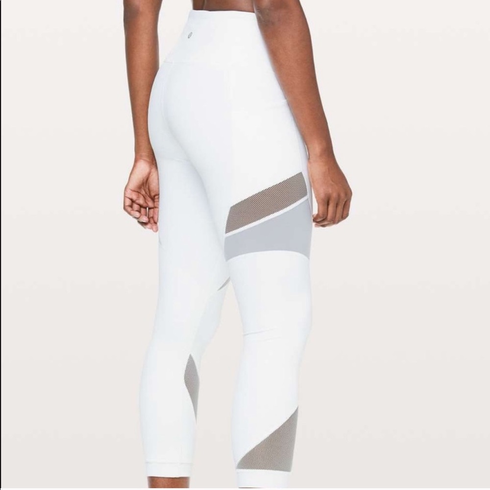 Lululemon mesh in motion legging